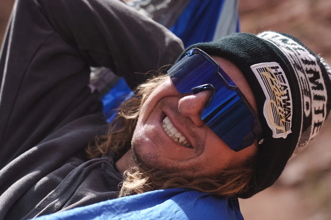 Future Tech Sunglasses: Neon Blue Frame Z87+ - Image 3