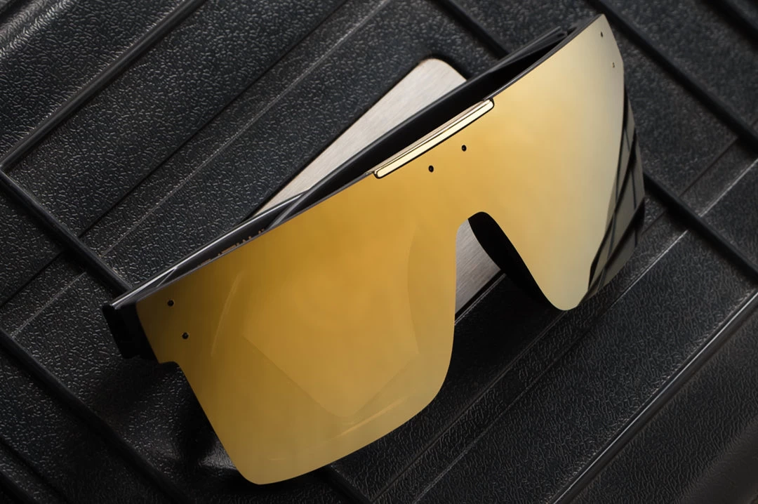 Quatro Sunglasses: GOLD RUSH - Image 3