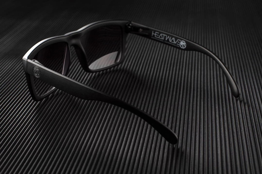VISE Sunglasses: BLACK - Image 10